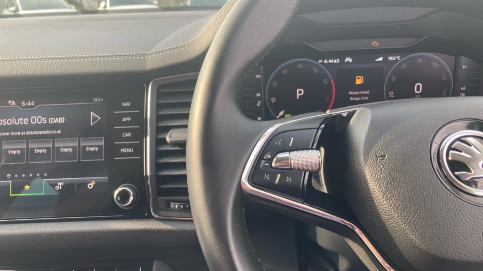 Skoda Kodiaq 1.5 TSI SE L Executive 5dr DSG [7 Seat] Petrol Estate - Image 17
