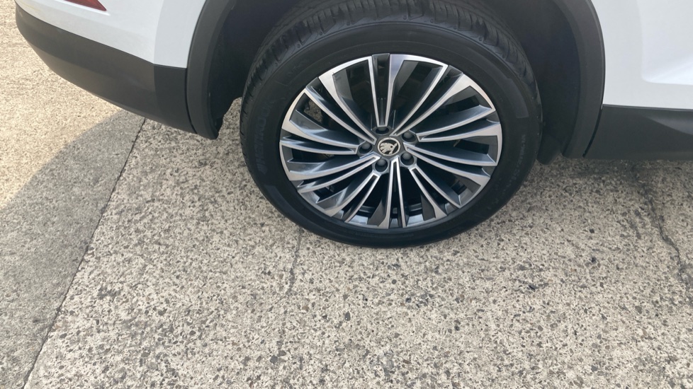 Skoda Kodiaq 1.5 TSI SE L Executive 5dr DSG [7 Seat] Petrol Estate - Image 21