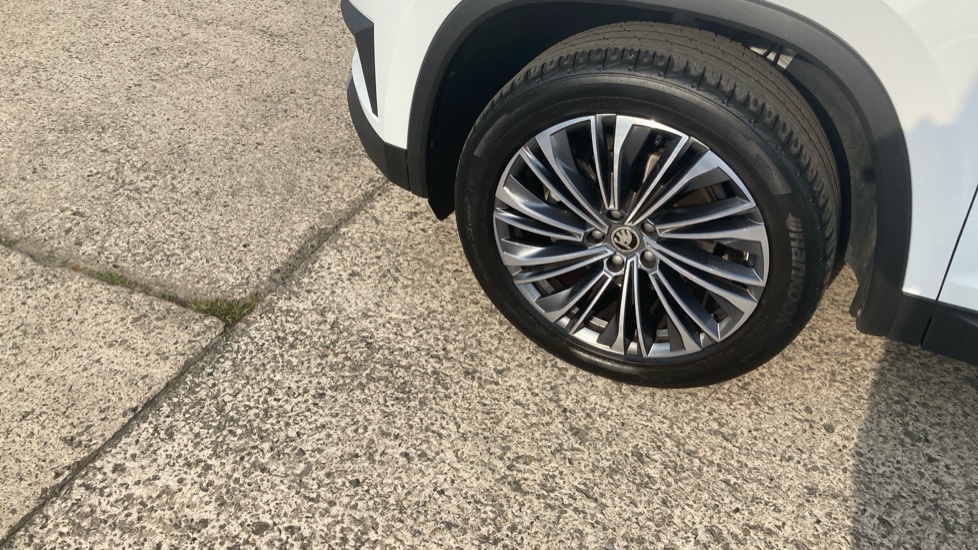 Skoda Kodiaq 1.5 TSI SE L Executive 5dr DSG [7 Seat] Petrol Estate - Image 23