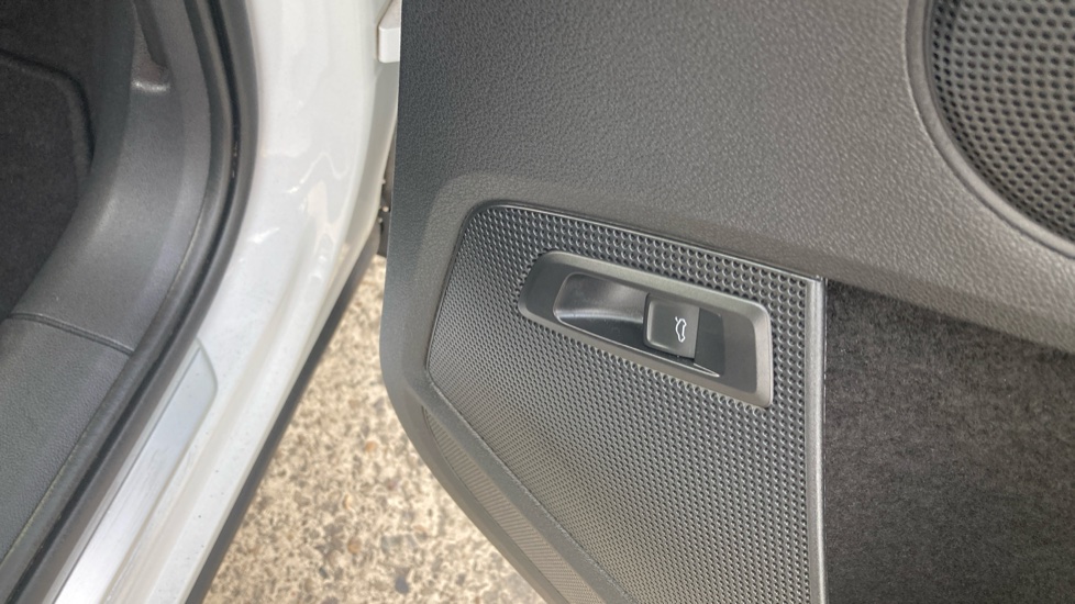 Skoda Kodiaq 1.5 TSI SE L Executive 5dr DSG [7 Seat] Petrol Estate - Image 28