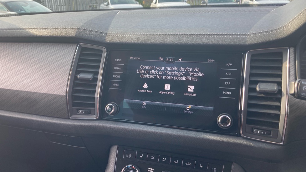 Skoda Kodiaq 1.5 TSI SE L Executive 5dr DSG [7 Seat] Petrol Estate - Image 35