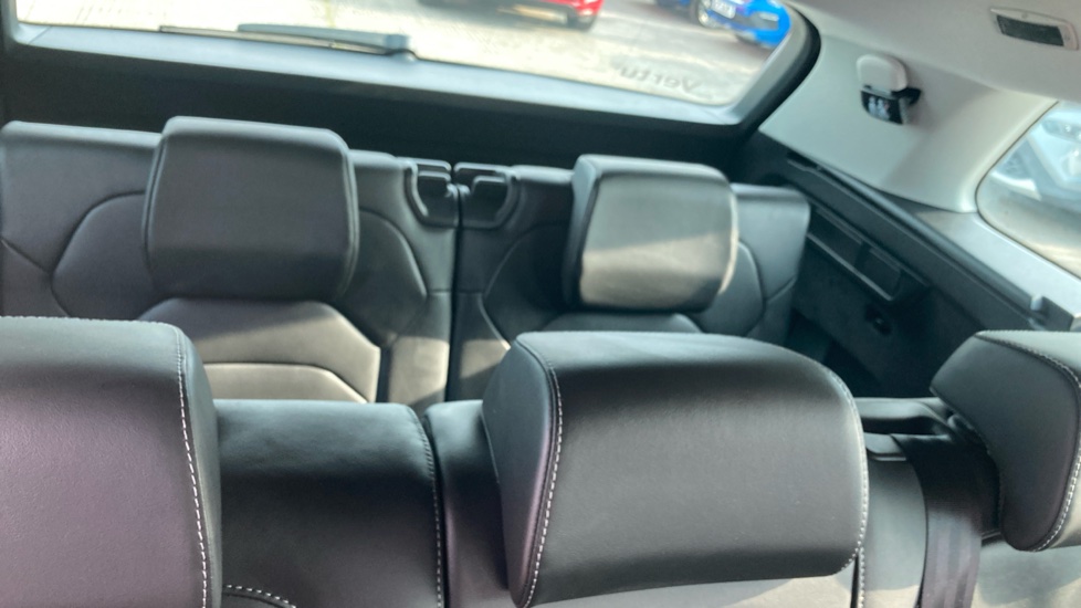 Skoda Kodiaq 1.5 TSI SE L Executive 5dr DSG [7 Seat] Petrol Estate - Image 40