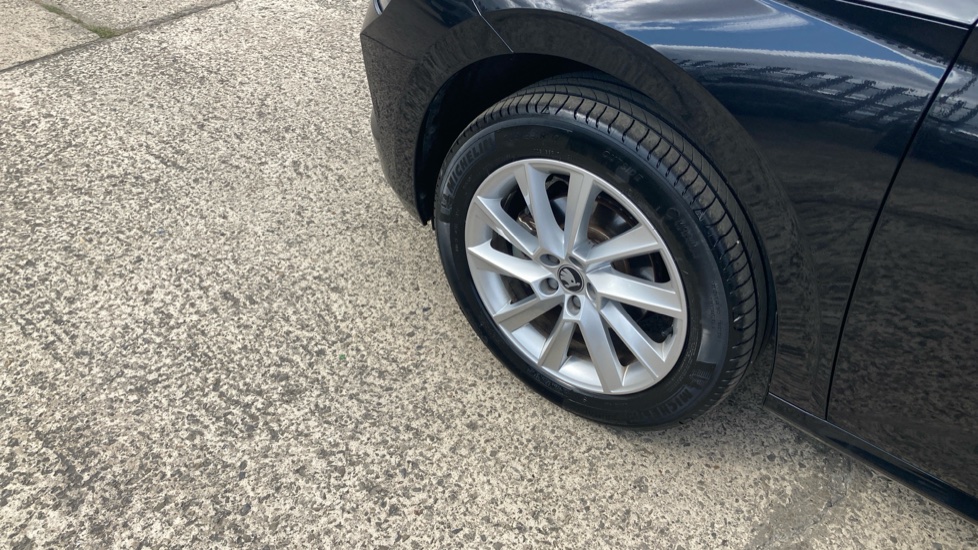 Skoda Kamiq 1.0 TSI SE Edition 5dr Petrol Hatchback - Image 23