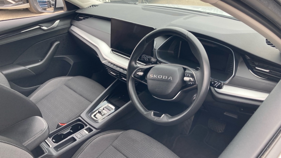 Skoda Octavia 2.0 TDI 150 SE Technology 5dr DSG Diesel Estate - Image 6