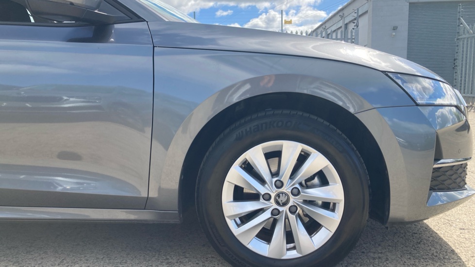 Skoda Octavia 1.5 TSI SE Technology 5dr Petrol Estate - Image 5