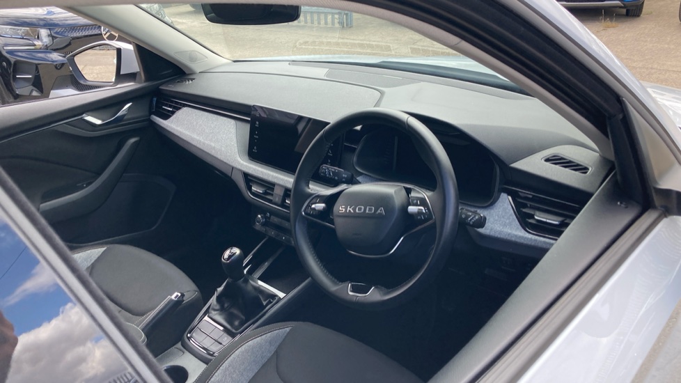 Skoda Kamiq 1.0 TSI 95 SE Edition 5dr Petrol Hatchback - Image 6