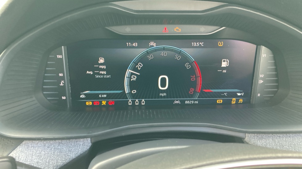 Skoda Kamiq 1.0 TSI 95 SE Edition 5dr Petrol Hatchback - Image 11
