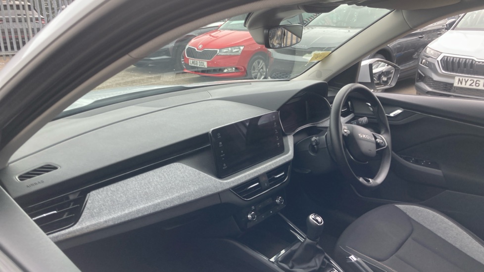 Skoda Kamiq 1.0 TSI 95 SE Edition 5dr Petrol Hatchback - Image 2