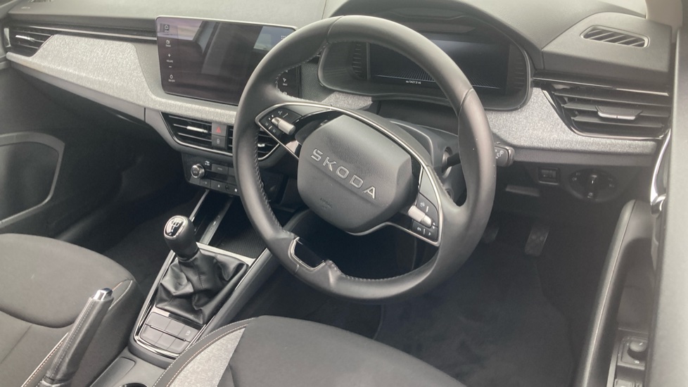 Skoda Kamiq 1.0 TSI 95 SE Edition 5dr Petrol Hatchback - Image 10