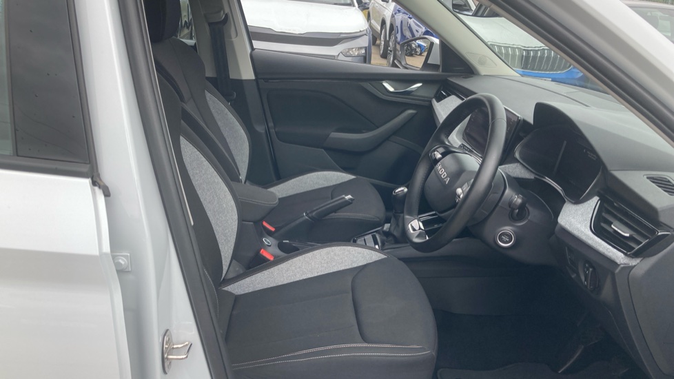 Skoda Kamiq 1.0 TSI 95 SE Edition 5dr Petrol Hatchback - Image 15