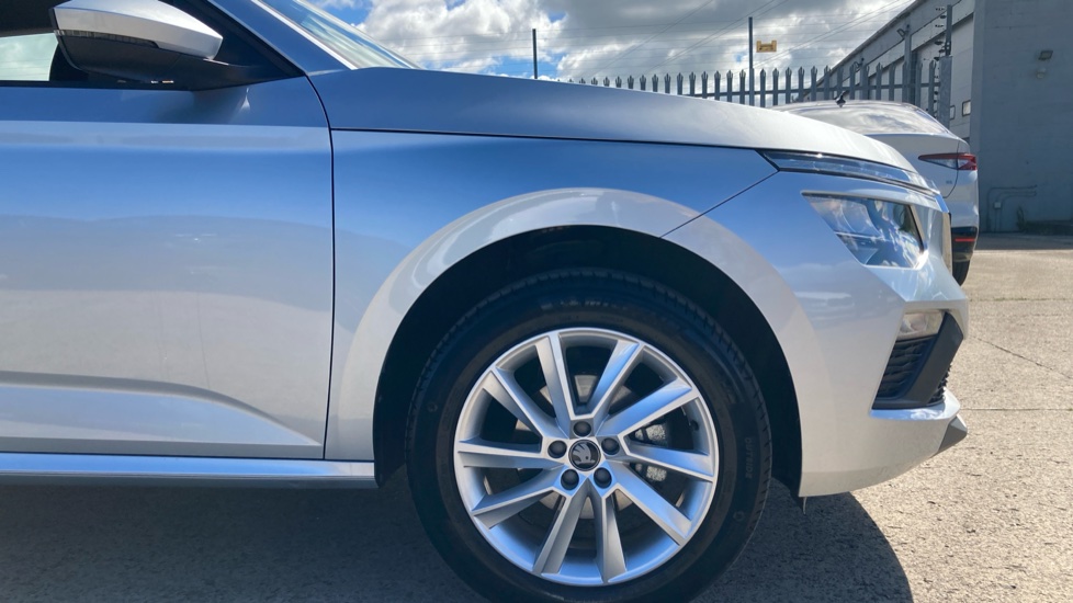 Skoda Kamiq 1.0 TSI 95 SE Edition 5dr Petrol Hatchback - Image 5