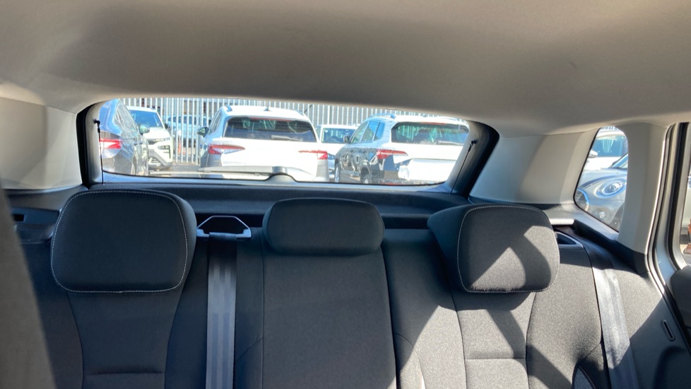 Skoda Kamiq 1.0 TSI 95 SE Edition 5dr Petrol Hatchback - Image 16
