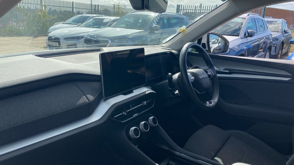 Skoda Kodiaq 1.5 TSI e-TEC SE 5dr DSG [7 Seat] Petrol Estate - Image 2