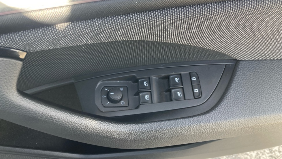 Skoda Kodiaq 1.5 TSI e-TEC SE 5dr DSG [7 Seat] Petrol Estate - Image 27