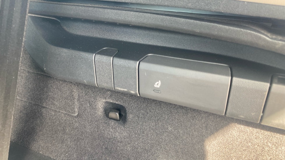 Skoda Kodiaq 1.5 TSI e-TEC SE 5dr DSG [7 Seat] Petrol Estate - Image 44