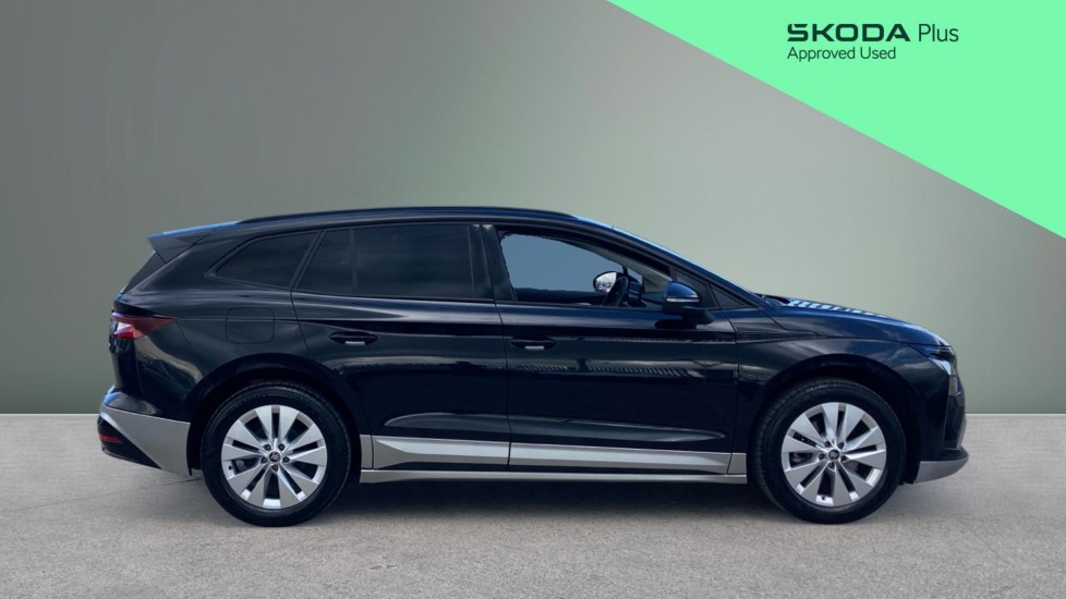 Skoda Enyaq 150kW 60 SE L 63kWh 5dr Auto Electric Estate - Image 4