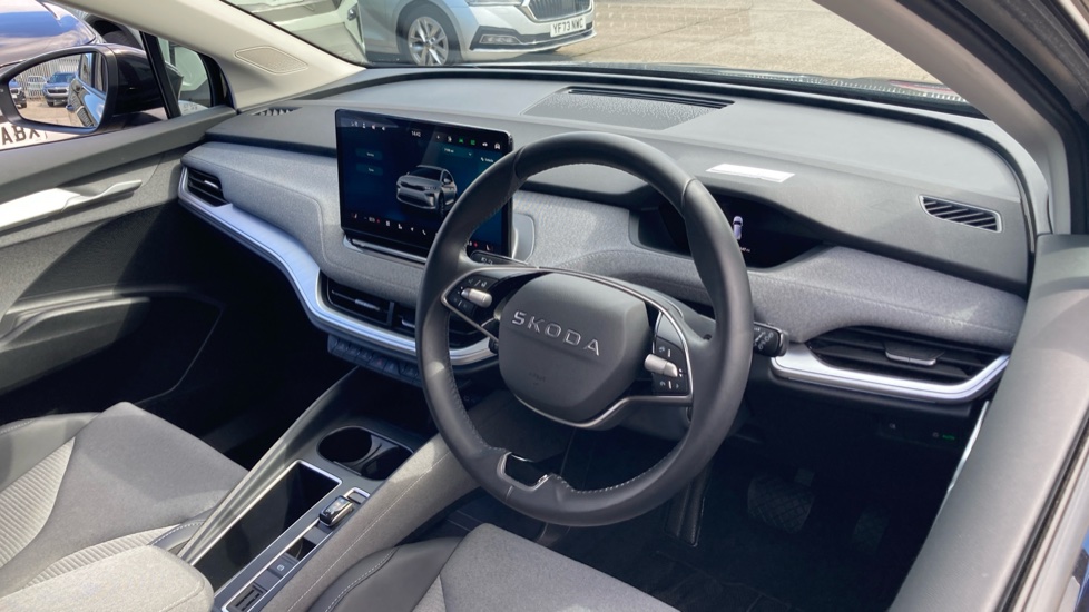 Skoda Enyaq 150kW 60 SE L 63kWh 5dr Auto Electric Estate - Image 6