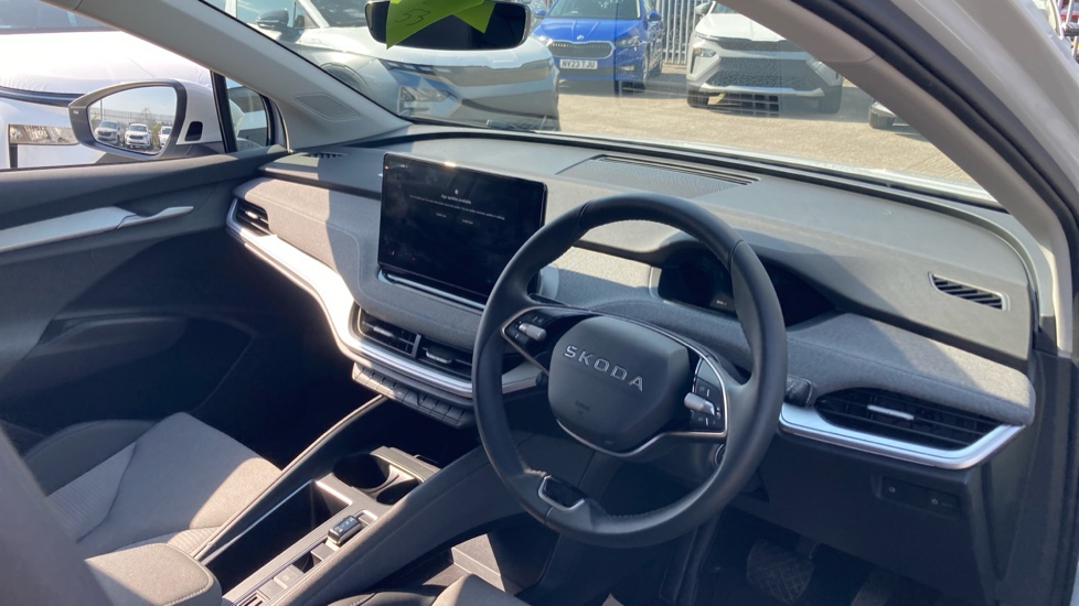 Skoda Enyaq 150kW 60 SE L 63kWh 5dr Auto Electric Estate - Image 6