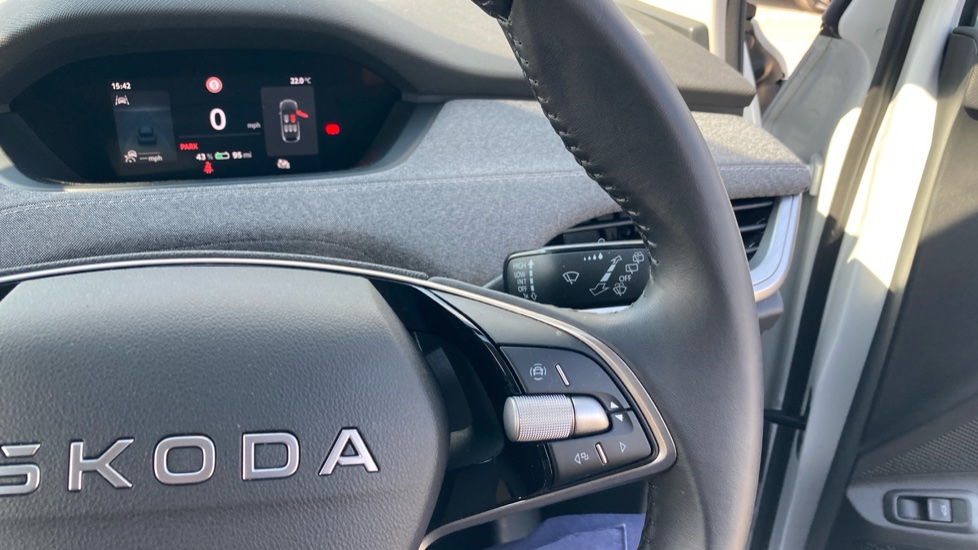 Skoda Enyaq 150kW 60 SE L 63kWh 5dr Auto Electric Estate - Image 18