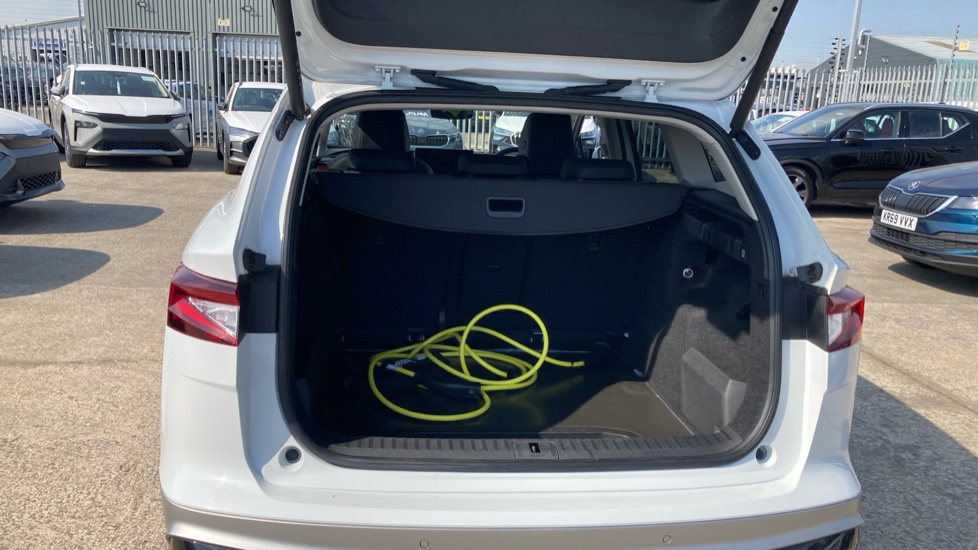 Skoda Enyaq 150kW 60 SE L 63kWh 5dr Auto Electric Estate - Image 20