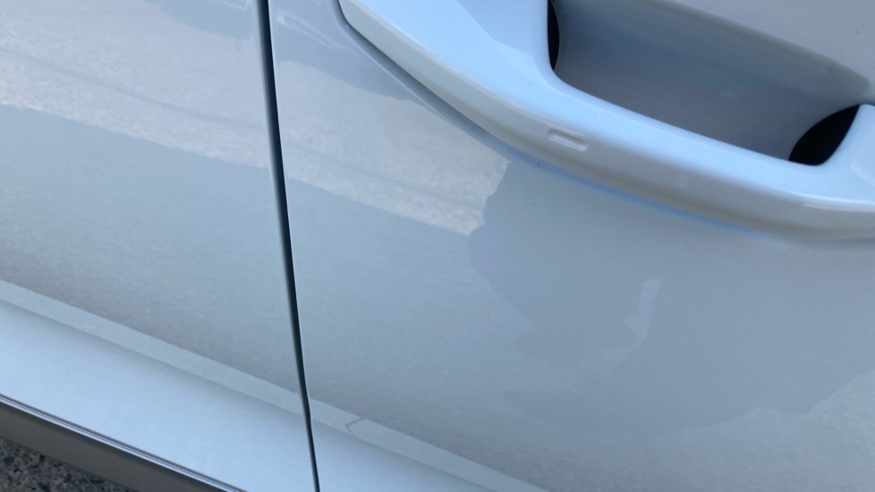 Skoda Enyaq 150kW 60 SE L 63kWh 5dr Auto Electric Estate - Image 26