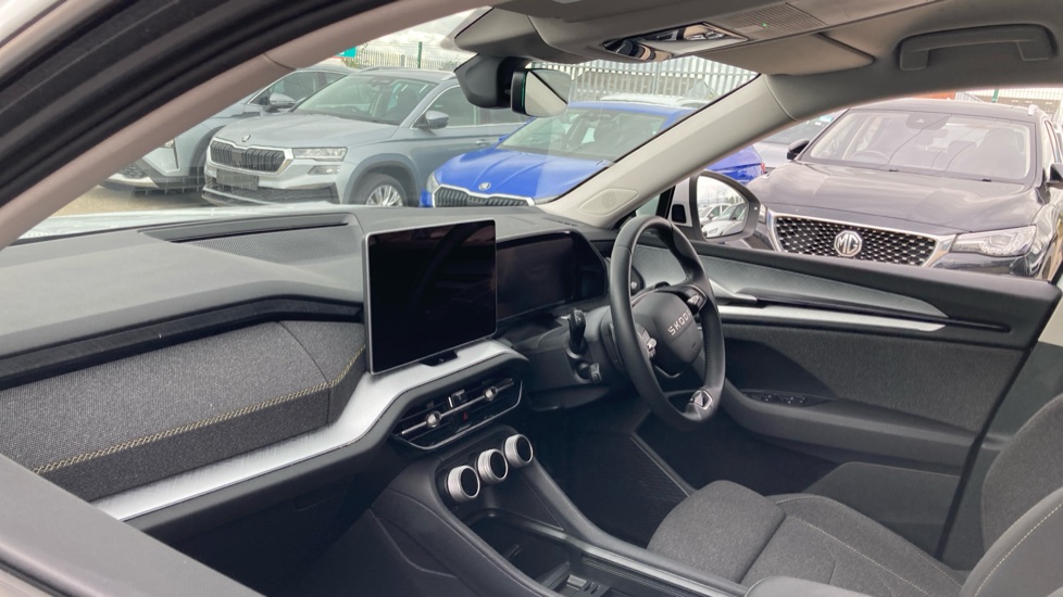 Skoda Kodiaq 2.0 TDI SE 5dr DSG [7 Seat] Diesel Estate - Image 2