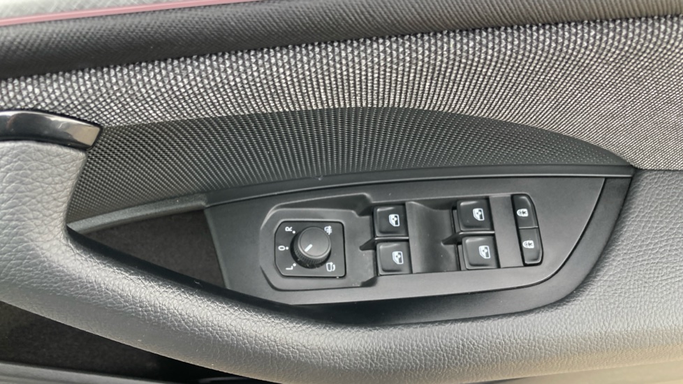 Skoda Kodiaq 2.0 TDI SE 5dr DSG [7 Seat] Diesel Estate - Image 27
