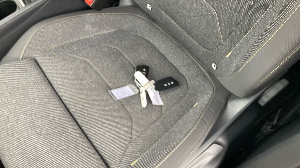 Skoda Kodiaq 2.0 TDI SE 5dr DSG [7 Seat] Diesel Estate - Image 44