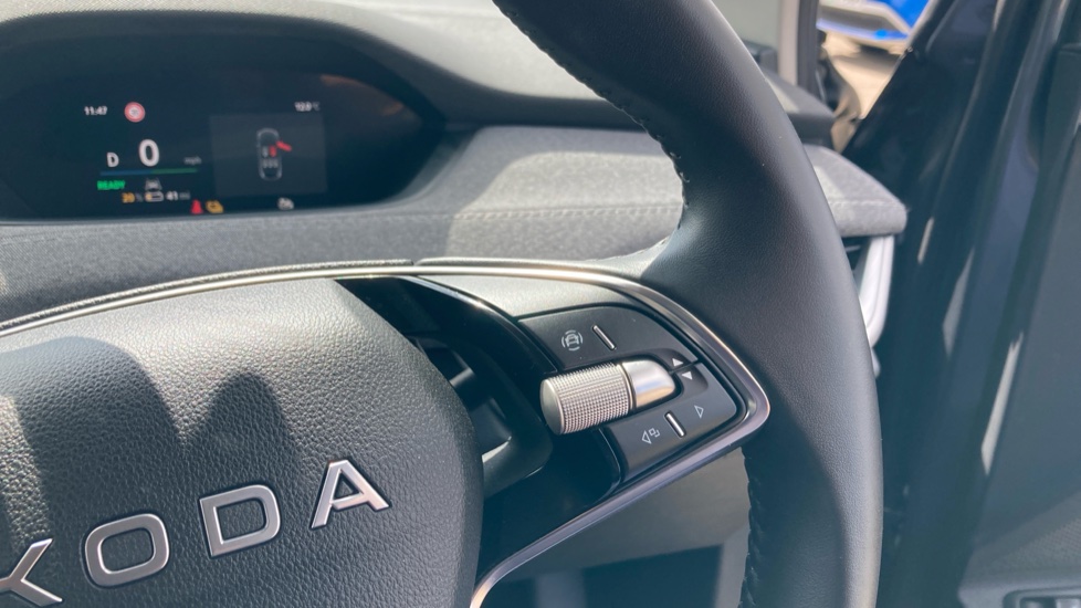Skoda Enyaq 150kW 60 SE L 63kWh 5dr Auto Electric Estate - Image 18