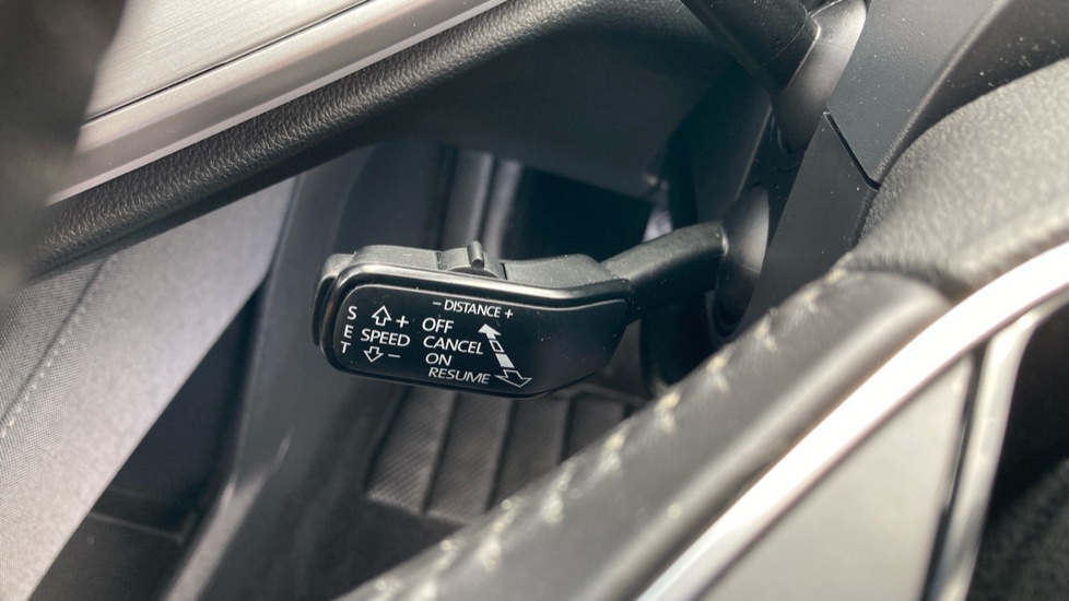 Skoda Enyaq 150kW 60 SE L 63kWh 5dr Auto Electric Estate - Image 31