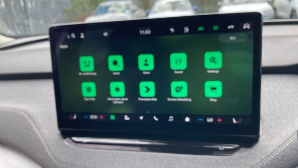Skoda Enyaq 150kW 60 SE L 63kWh 5dr Auto Electric Estate - Image 34