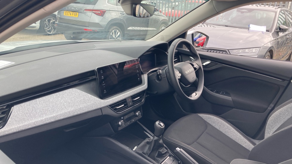 Skoda Kamiq 1.0 TSI 95 SE Edition 5dr Petrol Hatchback - Image 2