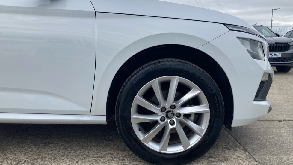 Skoda Kamiq 1.0 TSI 95 SE Edition 5dr Petrol Hatchback - Image 5