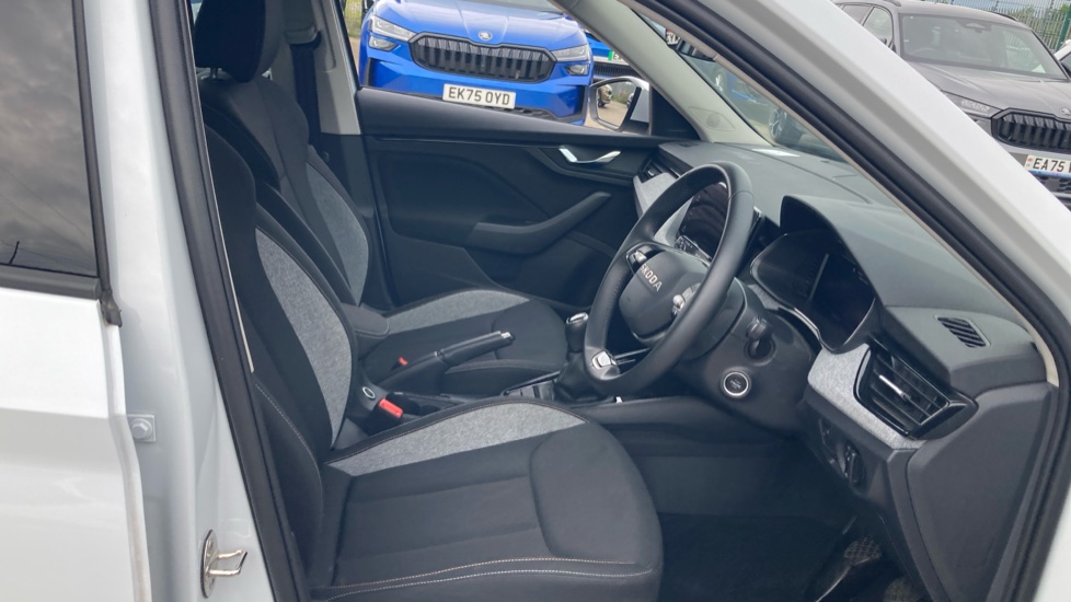 Skoda Kamiq 1.0 TSI 95 SE Edition 5dr Petrol Hatchback - Image 15