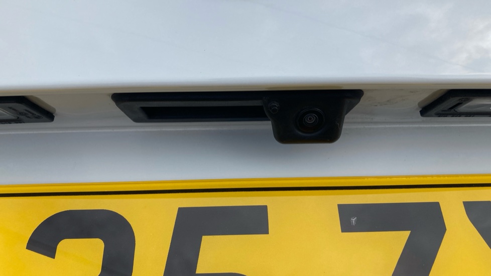 Skoda Kamiq 1.0 TSI 95 SE Edition 5dr Petrol Hatchback - Image 35