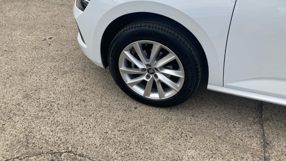 Skoda Kamiq 1.0 TSI SE Edition 5dr DSG Petrol Hatchback - Image 23