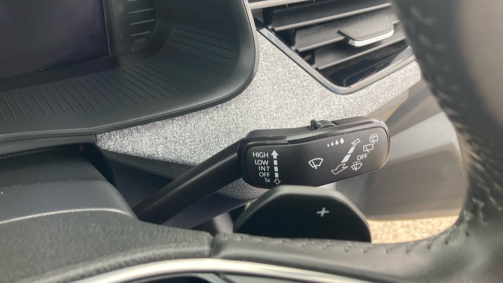 Skoda Kamiq 1.0 TSI SE Edition 5dr DSG Petrol Hatchback - Image 27