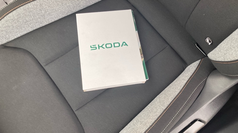 Skoda Kamiq 1.0 TSI SE Edition 5dr DSG Petrol Hatchback - Image 45