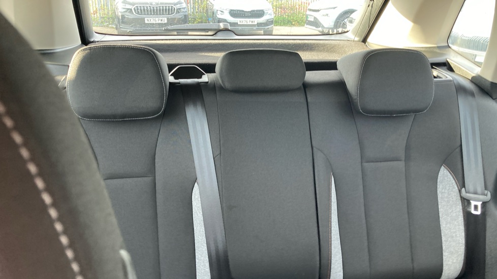 Skoda Kamiq 1.0 TSI SE Edition 5dr DSG Petrol Hatchback - Image 16