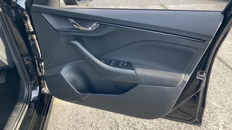 Skoda Kamiq 1.0 TSI SE Edition 5dr DSG Petrol Hatchback - Image 19