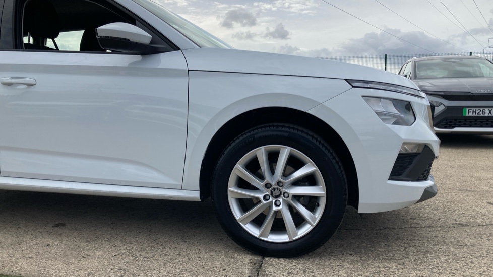 Skoda Kamiq 1.0 TSI SE Edition 5dr DSG Petrol Hatchback - Image 5