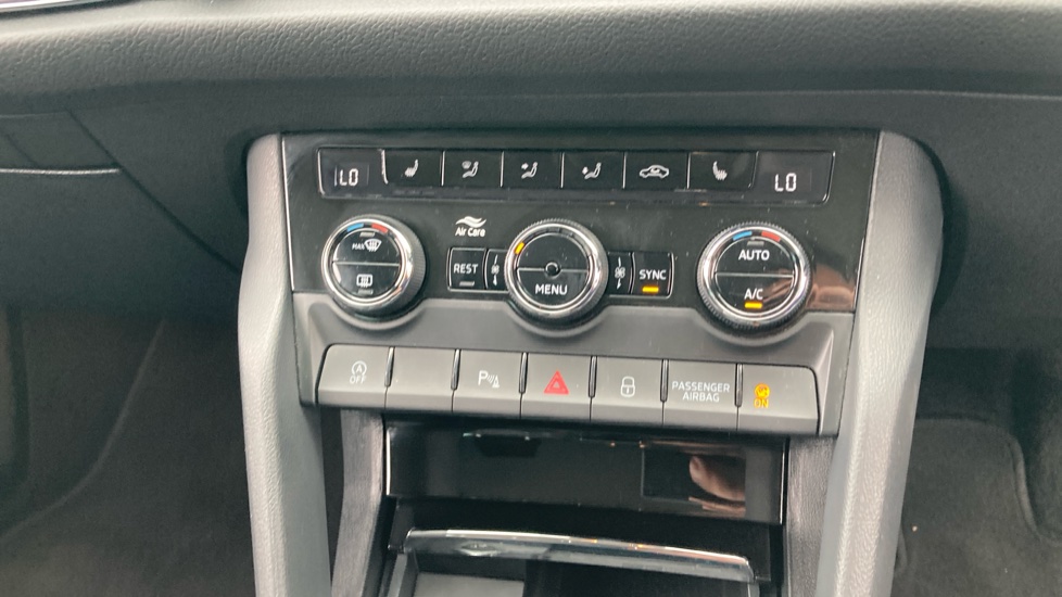 Skoda Kodiaq 1.5 TSI SE L Executive 5dr DSG [7 Seat] Petrol Estate - Image 13