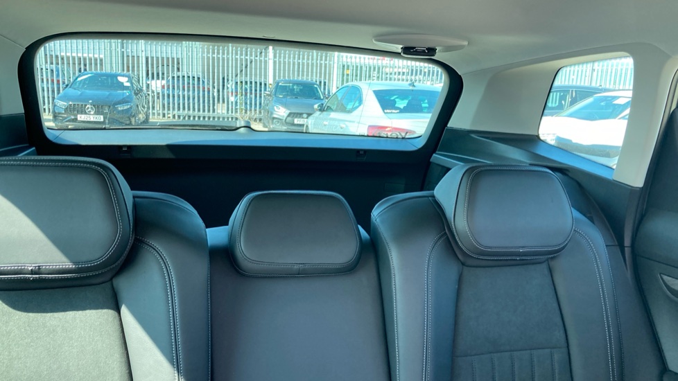Skoda Karoq 1.5 TSI SE L 5dr DSG Petrol Estate - Image 16