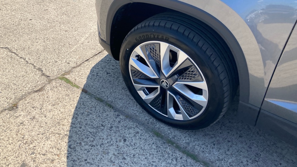 Skoda Karoq 1.5 TSI SE L 5dr DSG Petrol Estate - Image 23