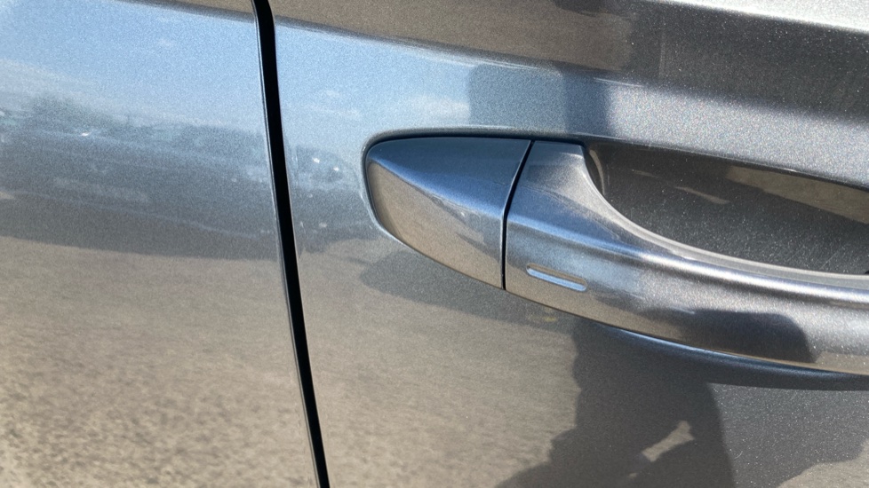 Skoda Karoq 1.5 TSI SE L 5dr DSG Petrol Estate - Image 26