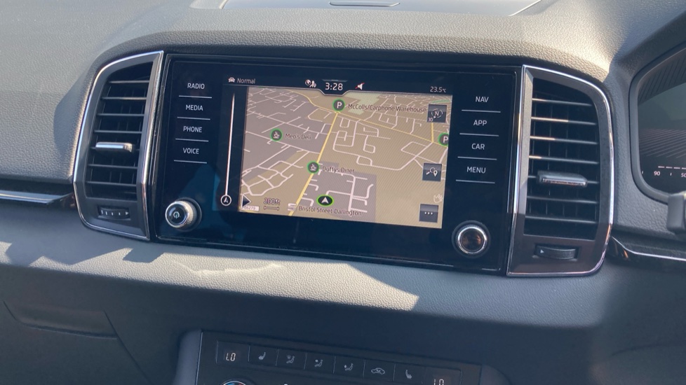 Skoda Karoq 1.5 TSI SE L 5dr DSG Petrol Estate - Image 34