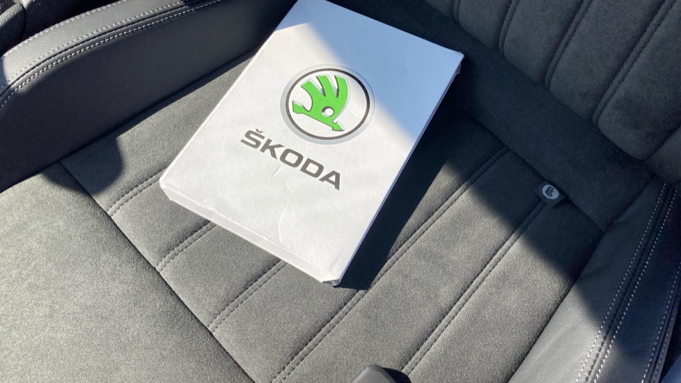 Skoda Karoq 1.5 TSI SE L 5dr DSG Petrol Estate - Image 45