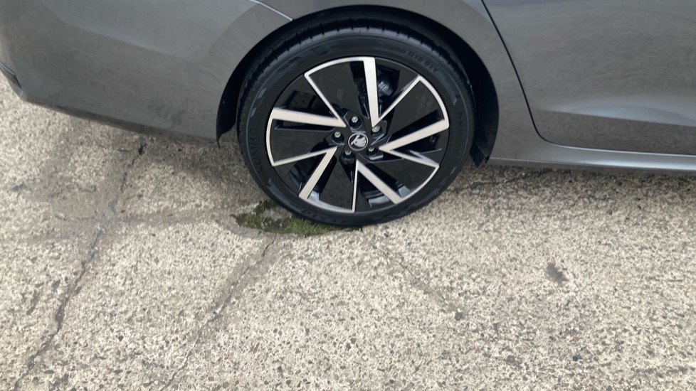 Skoda Octavia 1.5 TSI e-TEC 150 Sportline 5dr DSG Petrol Estate - Image 21
