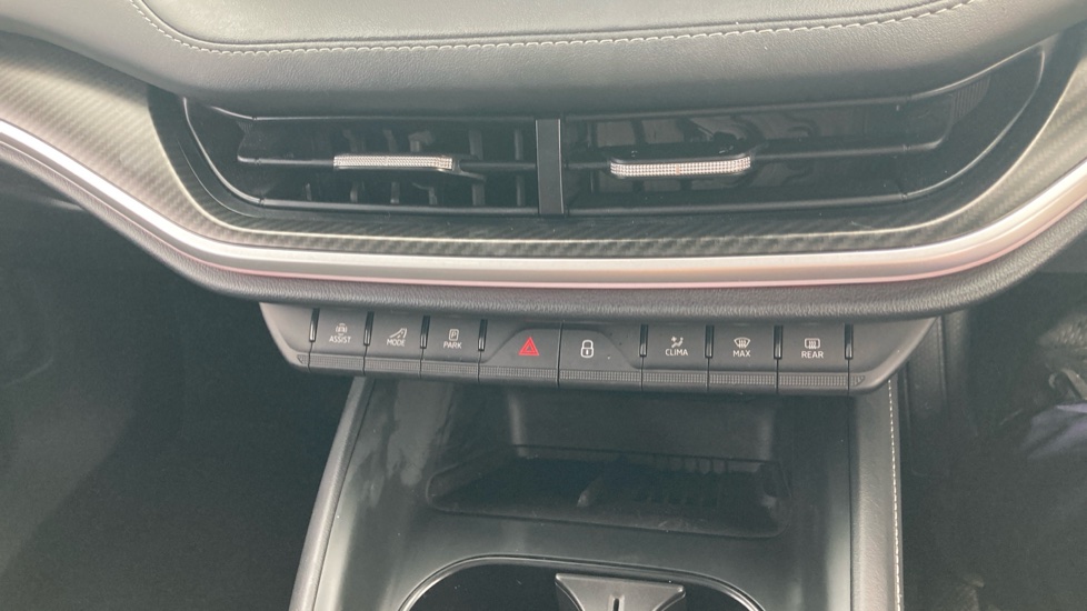 Skoda Enyaq 210kW 85x Sportline 82kWh 4x4 5dr Auto Electric - Image 13