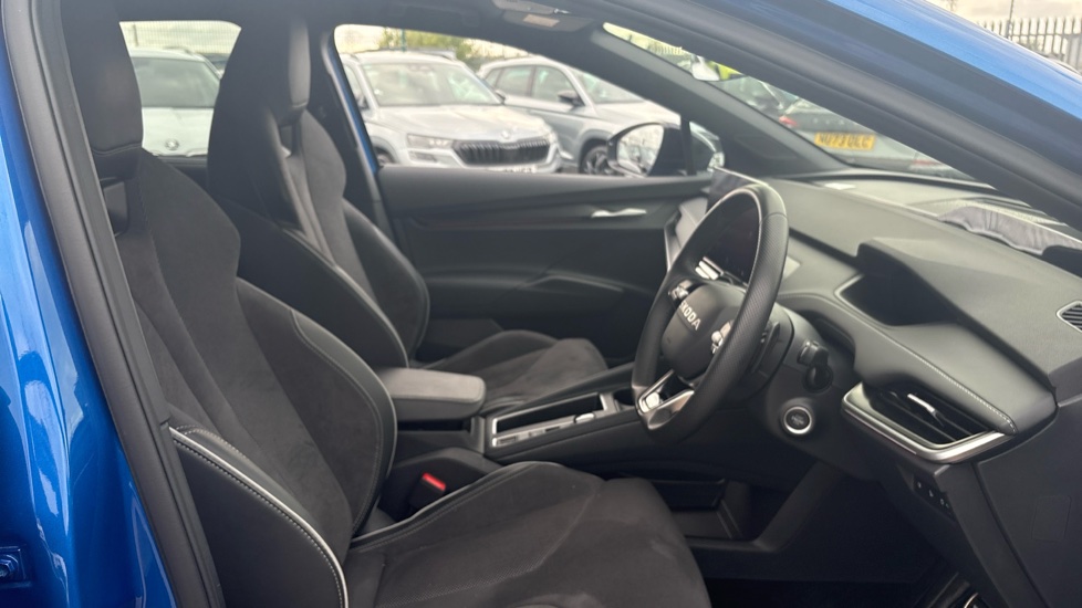 Skoda Enyaq 210kW 85 Sportline 82kWh 5dr Auto Electric Estate - Image 15